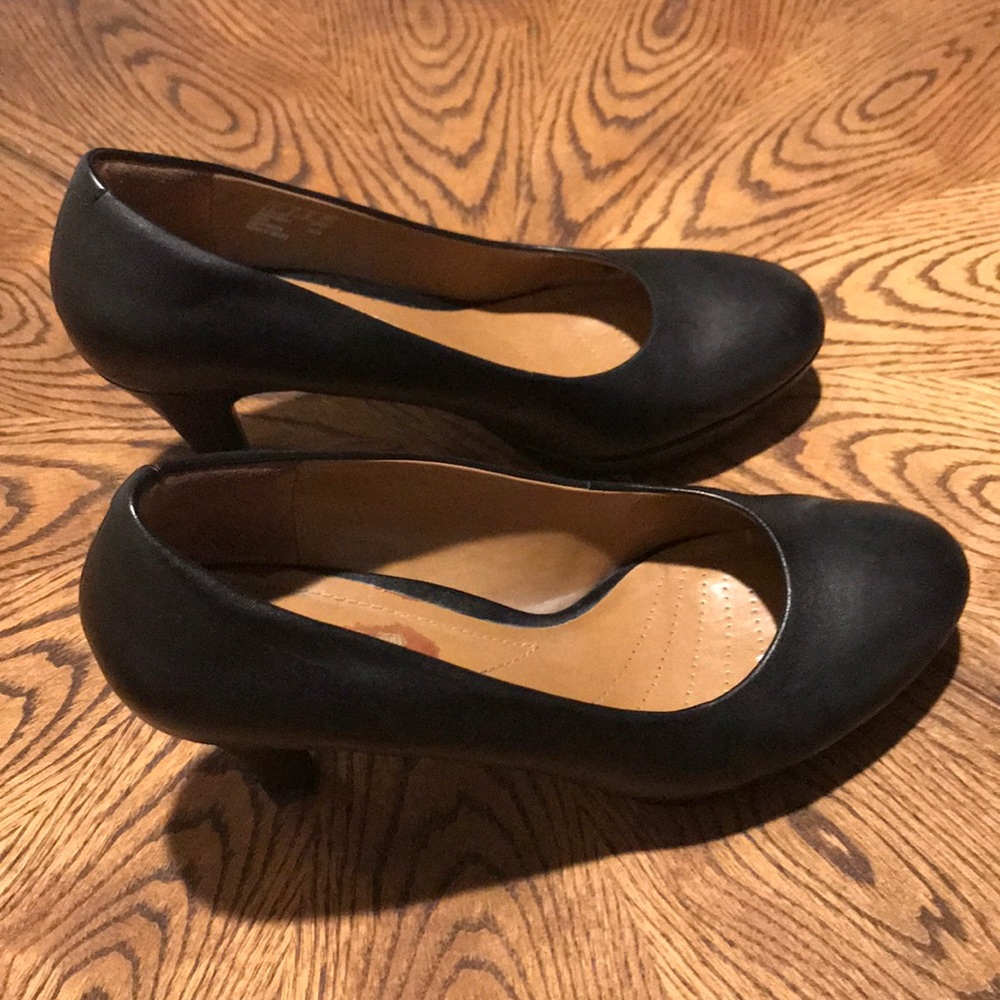 9M Clark’s Heels